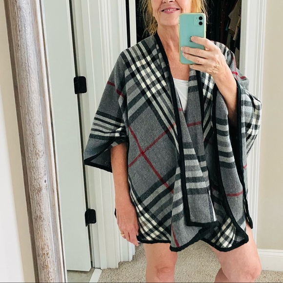 FRAAS Grey & Red Plaid Cape/Poncho/Car Blanket - Picture 11 of 11